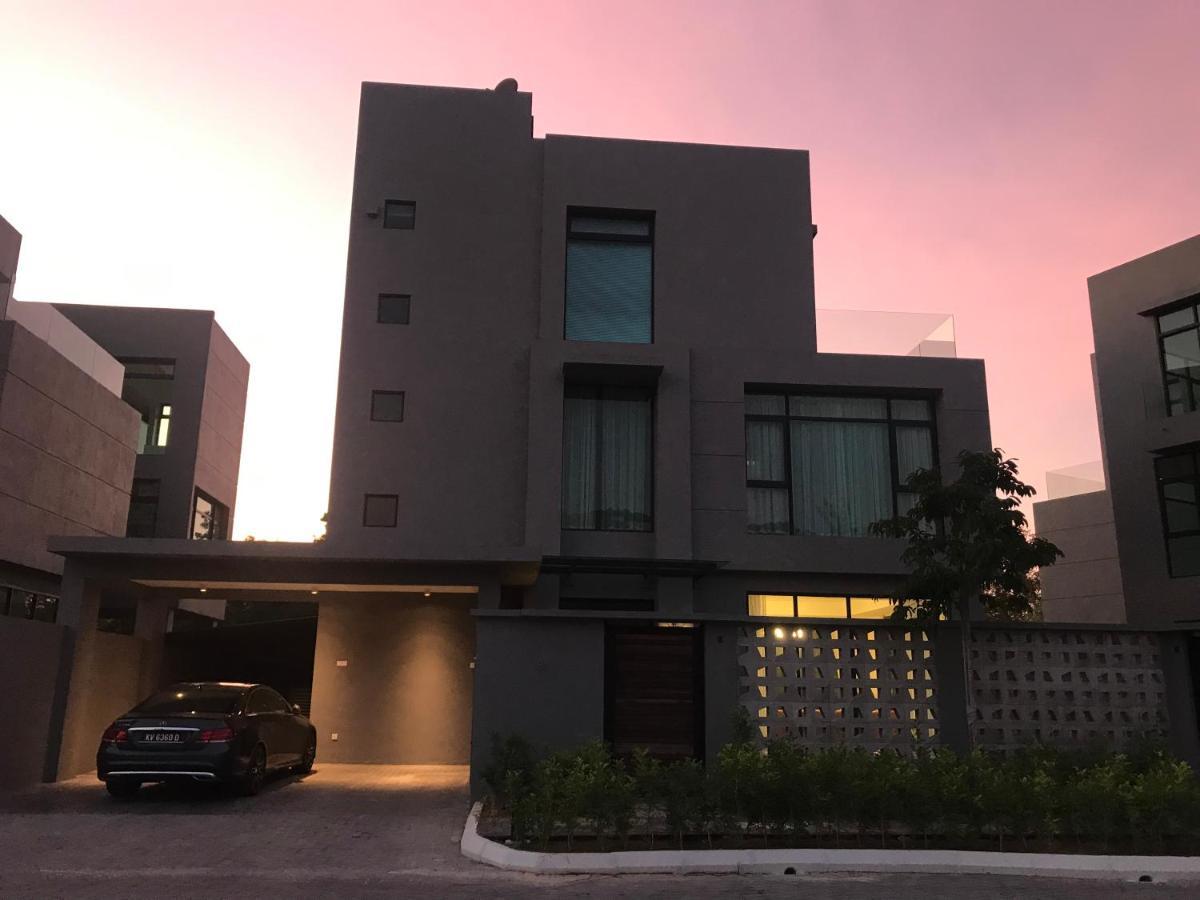 Molly Luxury Private Pool Bungalow茉莉的家豪华私人泳池别墅 Пантай-Ченанг Екстер'єр фото